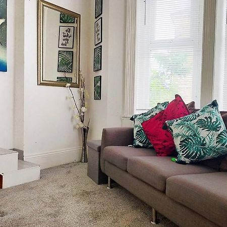 Cute & Cosy Loft-Style Studio Close To Beach Daire Bournemouth Dış mekan fotoğraf