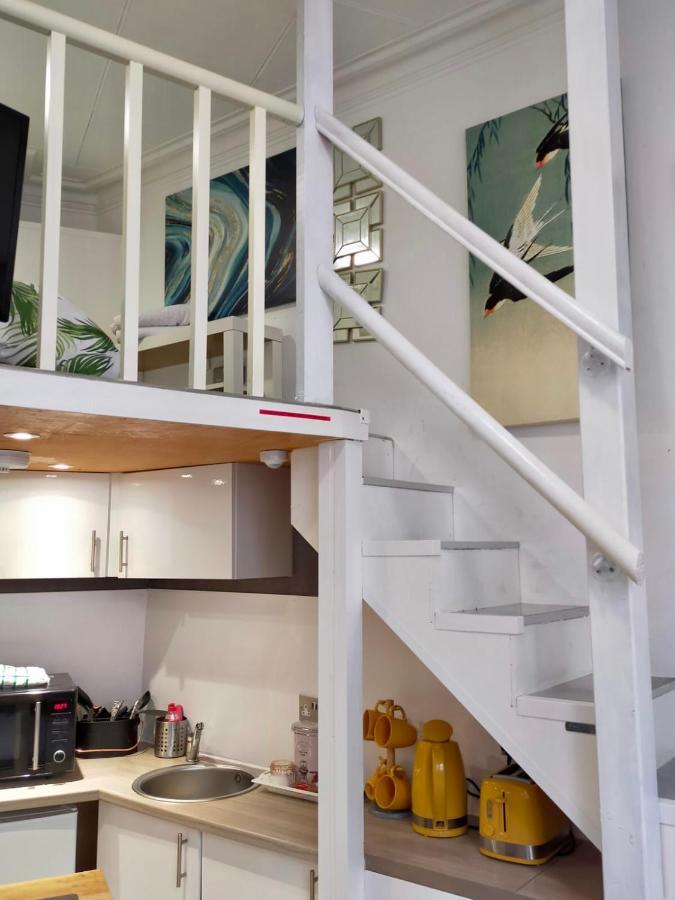 Cute & Cosy Loft-Style Studio Close To Beach Daire Bournemouth Dış mekan fotoğraf